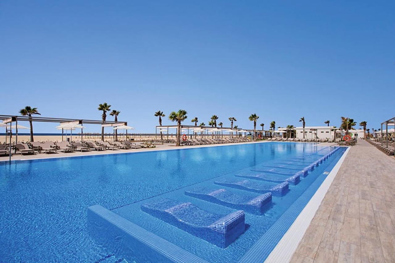 Riu Palace ซังตามาเรีย ภายนอก รูปภาพ